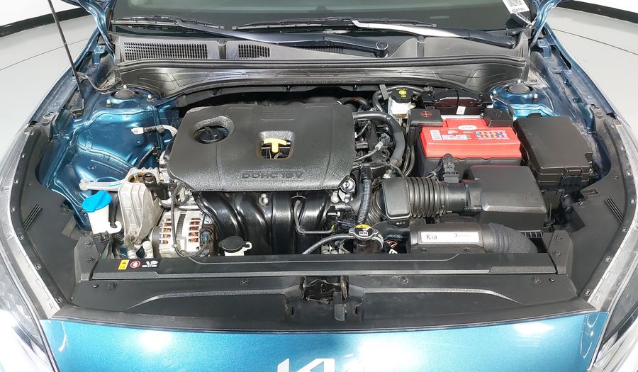 Kia Forte 2.0 EX IVT Hatchback 2023