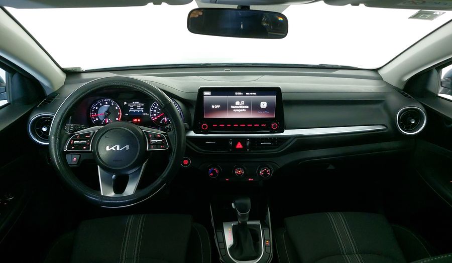 Kia Forte 2.0 EX IVT Hatchback 2023