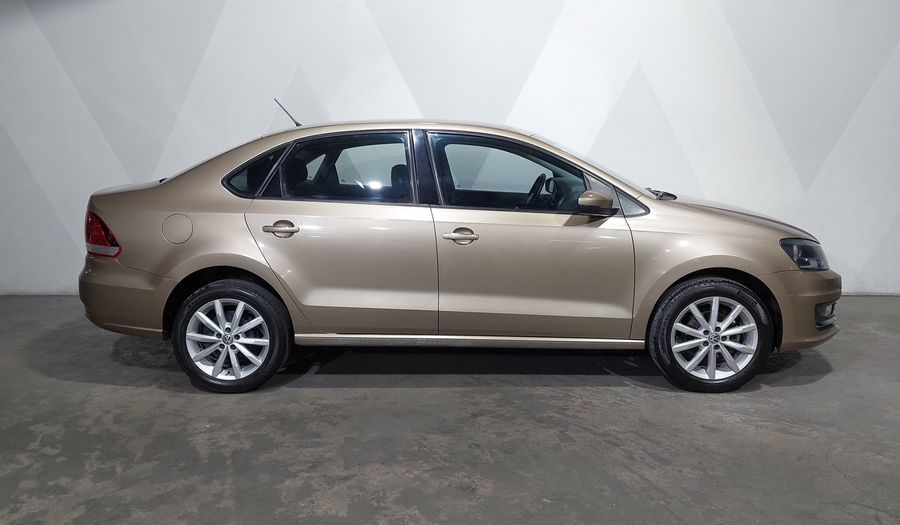 Volkswagen Vento 1.6 HIGHLINE STD. Sedan 2018