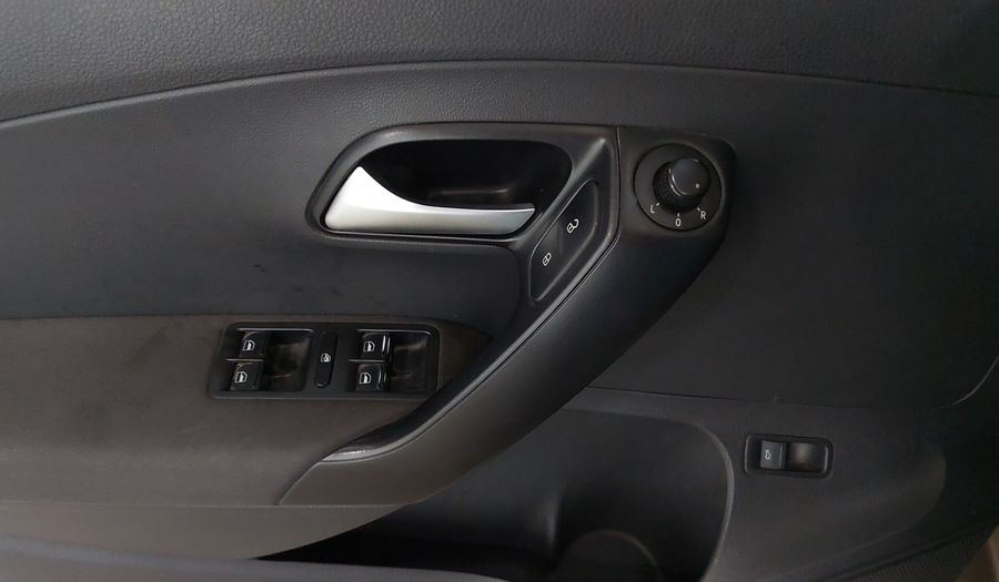 Volkswagen Vento 1.6 HIGHLINE STD. Sedan 2018