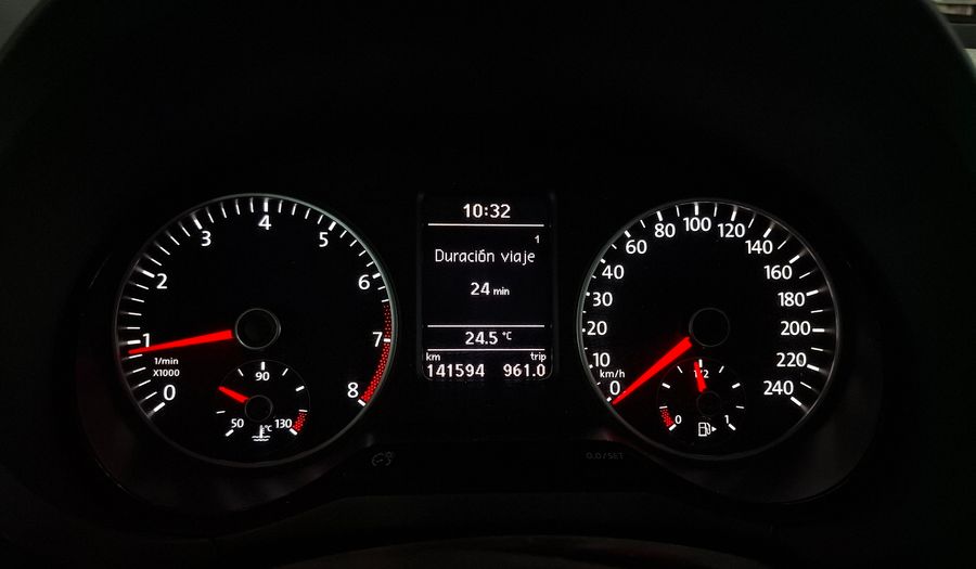 Volkswagen Fox 1.6 COMFORTLINE Hatchback 2014