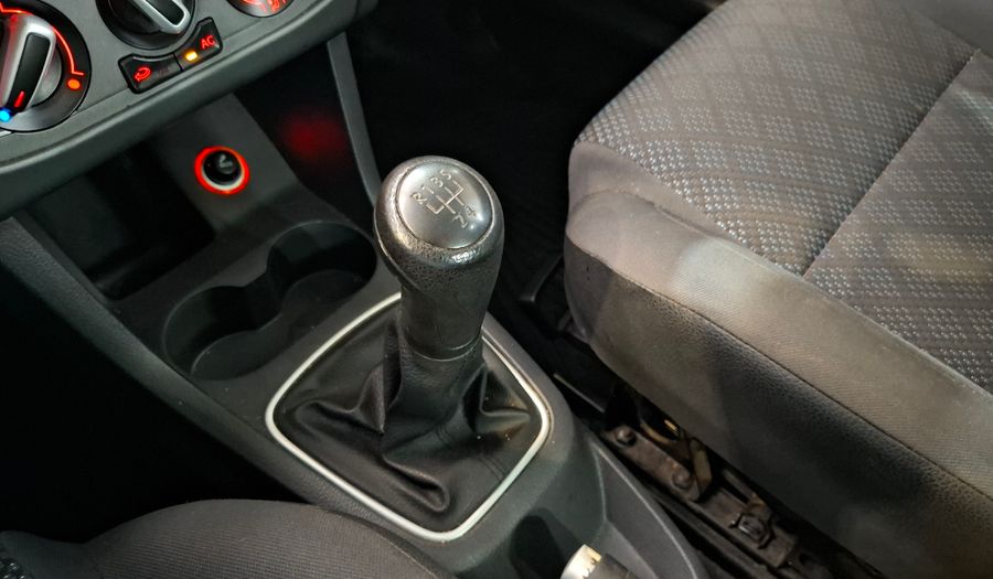 Volkswagen Fox 1.6 COMFORTLINE Hatchback 2014