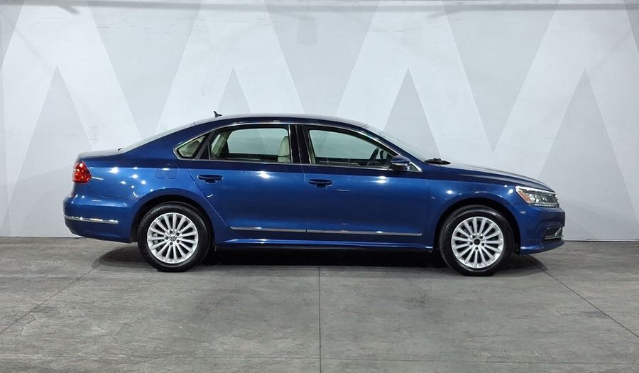 Volkswagen Passat 2.5 SPORTLINE Sedan 2016