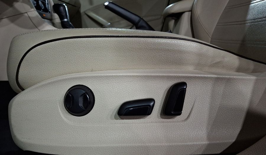 Volkswagen Passat 2.5 SPORTLINE Sedan 2016