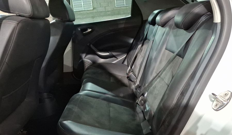 Seat Ibiza 1.6 STYLE 4 PTAS DSG Hatchback 2015