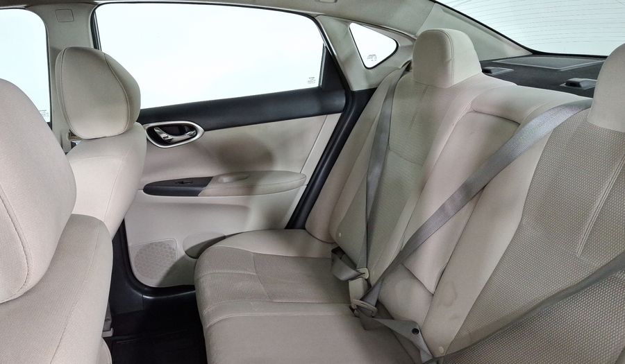 Nissan Sentra 1.8 ADVANCE MT Sedan 2017