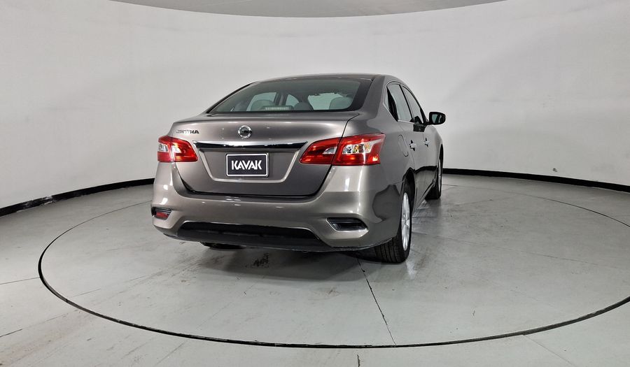 Nissan Sentra 1.8 ADVANCE MT Sedan 2017