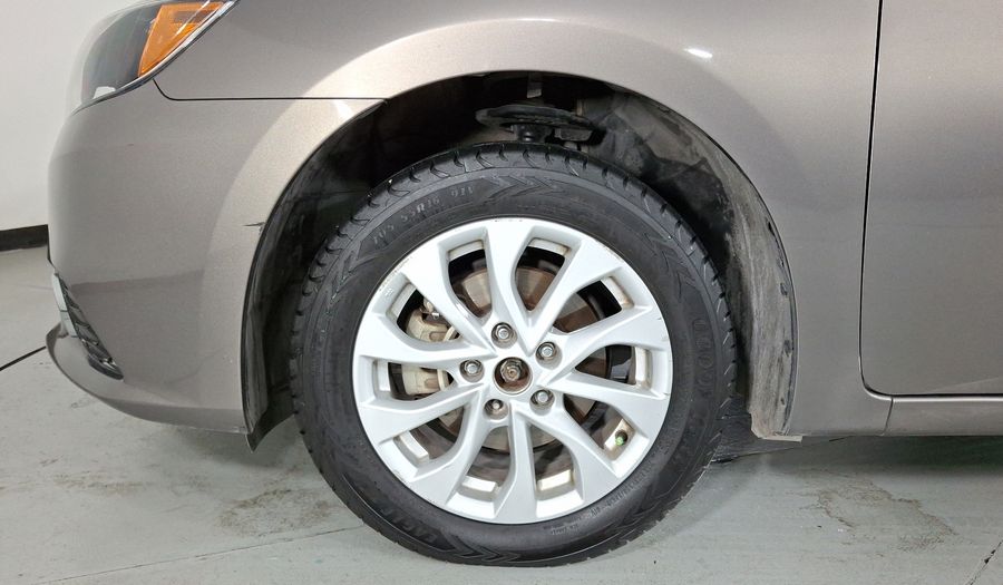Nissan Sentra 1.8 ADVANCE MT Sedan 2017