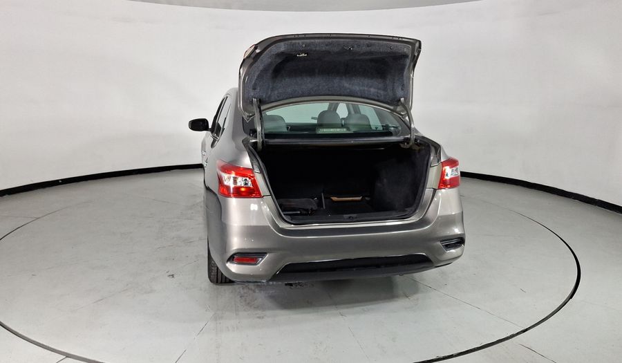 Nissan Sentra 1.8 ADVANCE MT Sedan 2017
