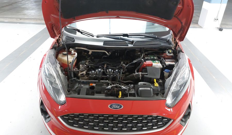 Ford Fiesta 1.6 SEL AT Hatchback 2018
