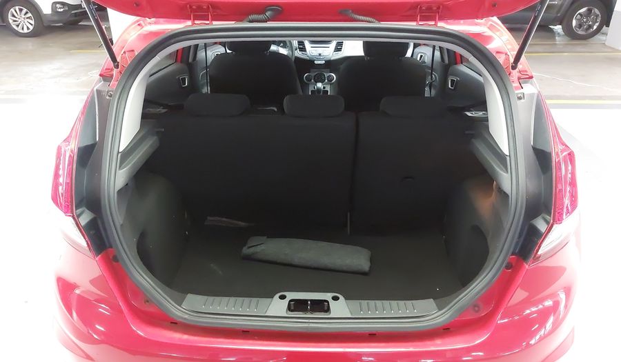 Ford Fiesta 1.6 SEL AT Hatchback 2018