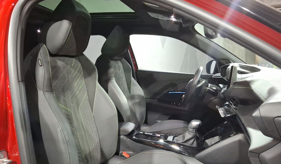 Peugeot 2008 1.2 GT AUTO FL Suv 2025