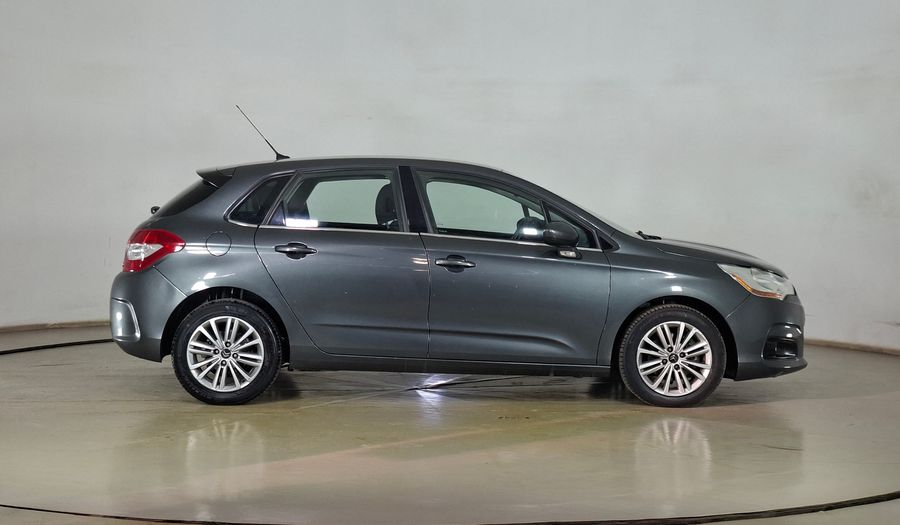 Citroen C4 1.6 120 HP SEDUCTION Hatchback 2013