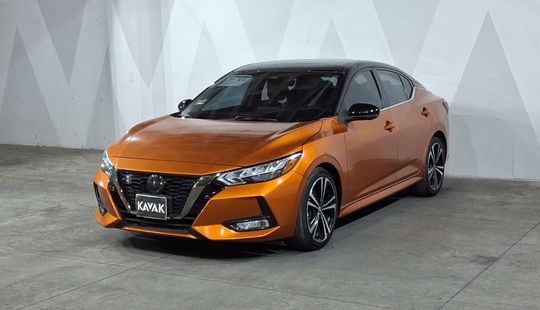 Nissan • Sentra