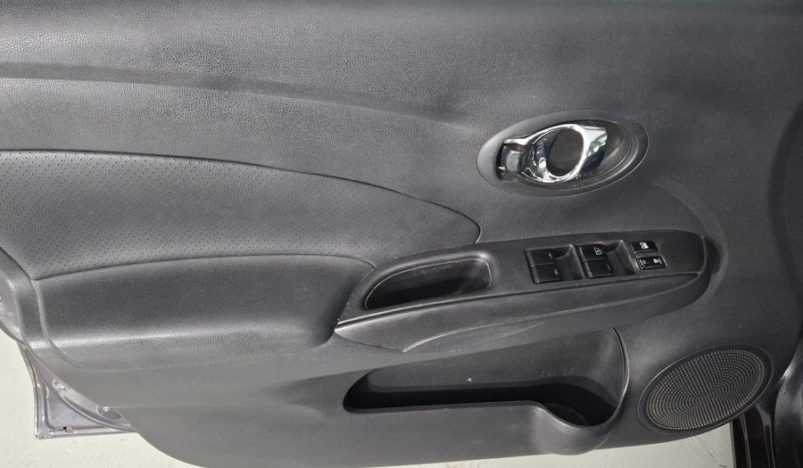 Nissan Versa EXCLUSIVE NAVI AT AC Sedan 2016