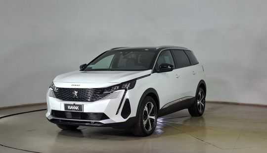 Peugeot • 5008