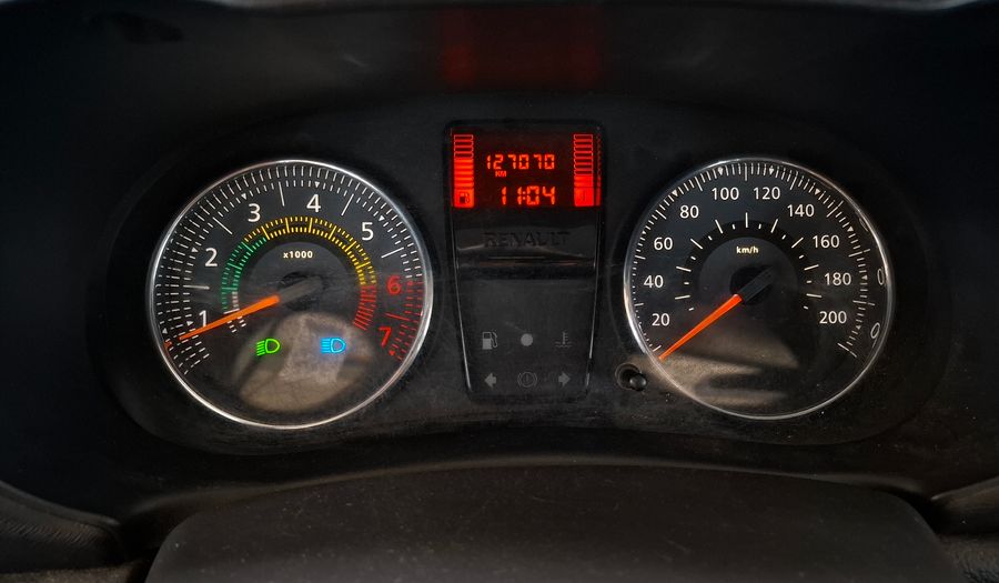 Renault Clio 1.1 CONFORT Hatchback 2014