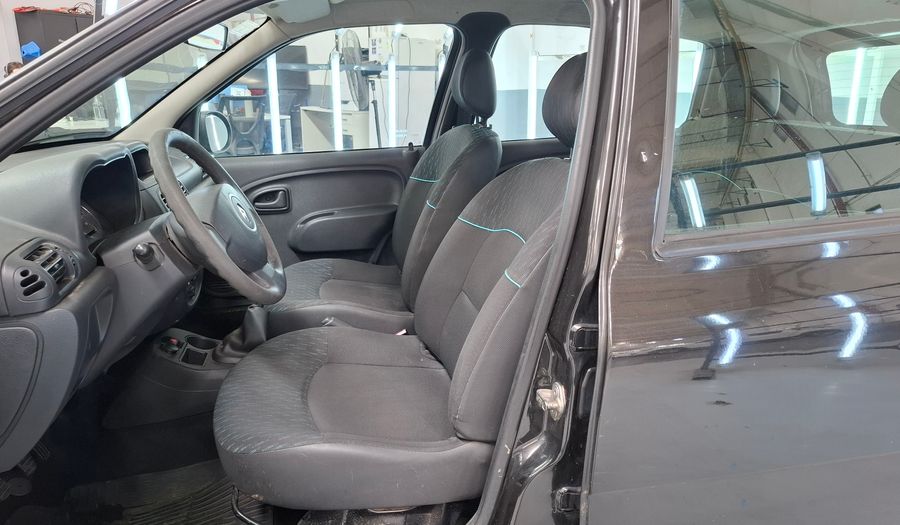 Renault Clio 1.1 CONFORT Hatchback 2014