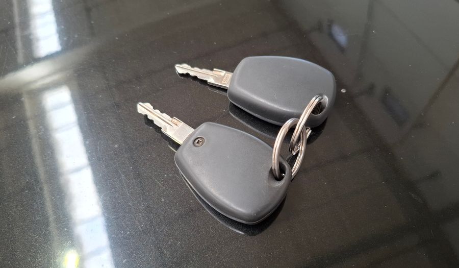 Renault Clio 1.1 CONFORT Hatchback 2014