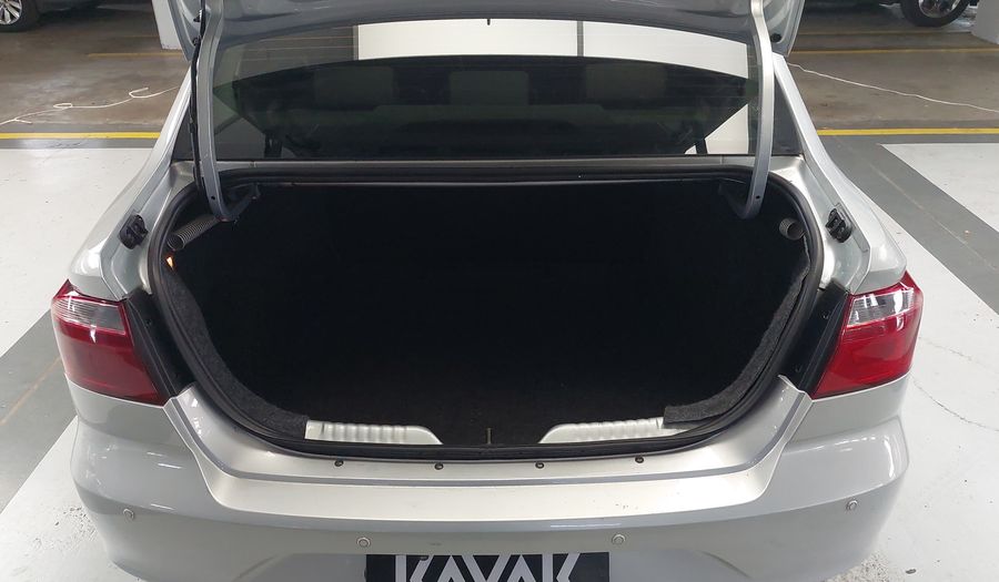 Volkswagen Voyage 1.6 AUTO Sedan 2021