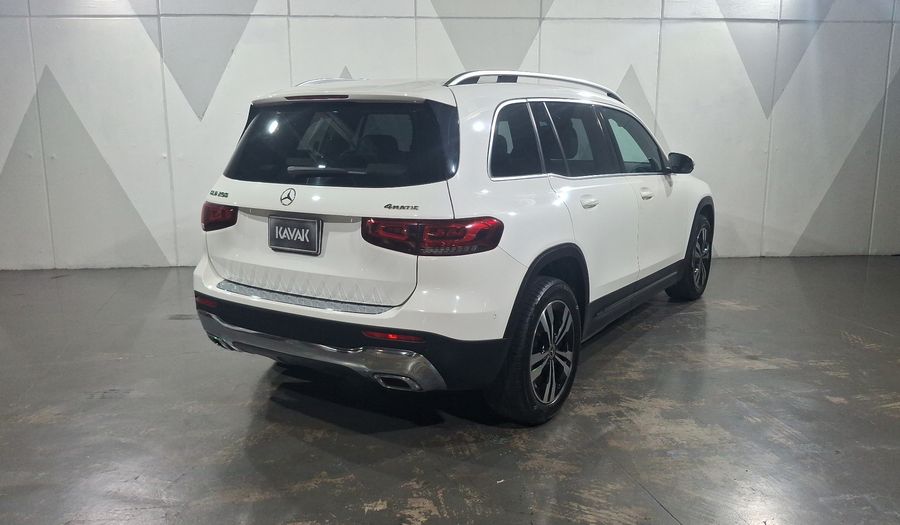 Mercedes Benz Clase Glb 2.0 GLB 250 PROGRESSIVE 4MATIC DCT 4WD Suv 2020