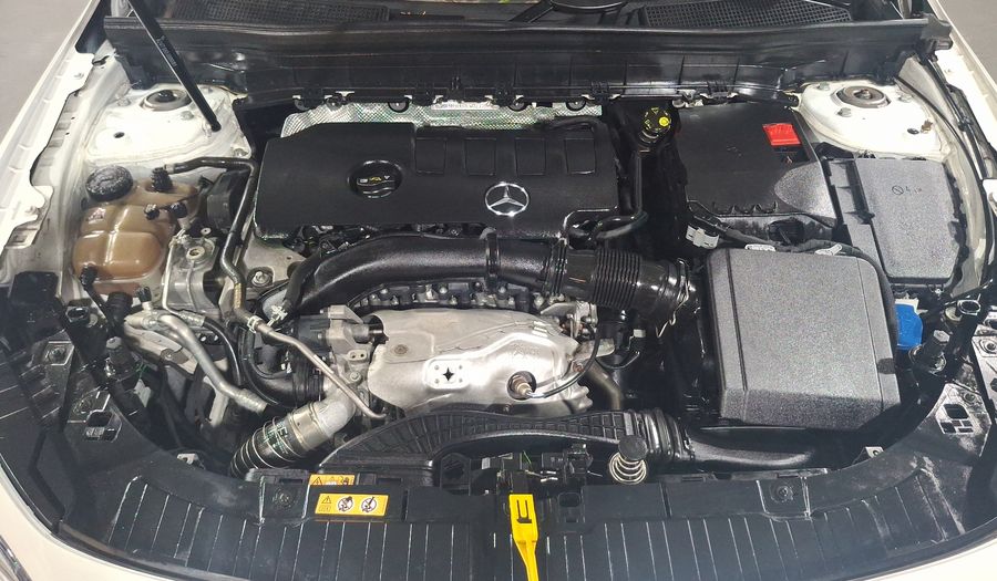 Mercedes Benz Clase Glb 2.0 GLB 250 PROGRESSIVE 4MATIC DCT 4WD Suv 2020