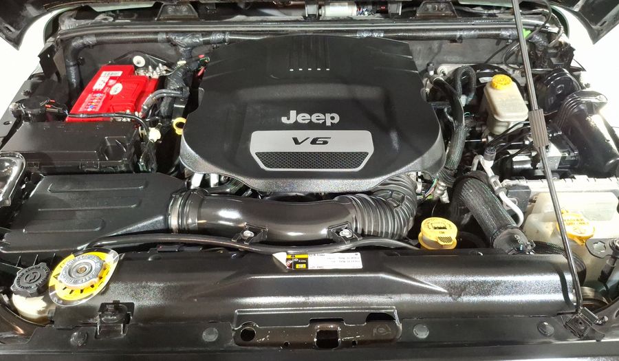 Jeep Wrangler 3.6 SAHARA 4X4 ATX Suv 2017