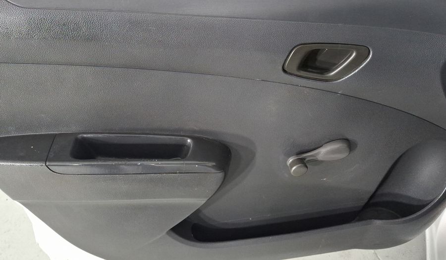 Chevrolet Spark 1.2 LT B MT Hatchback 2014