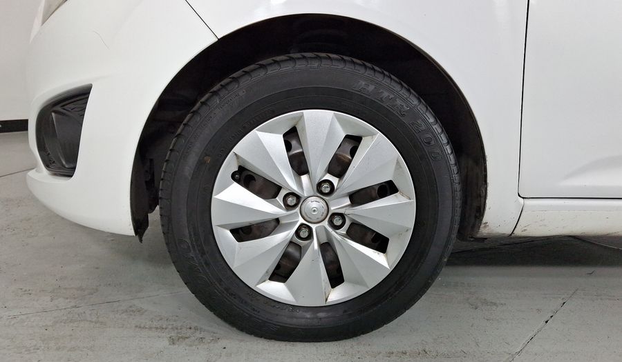 Chevrolet Spark 1.2 LT B MT Hatchback 2014