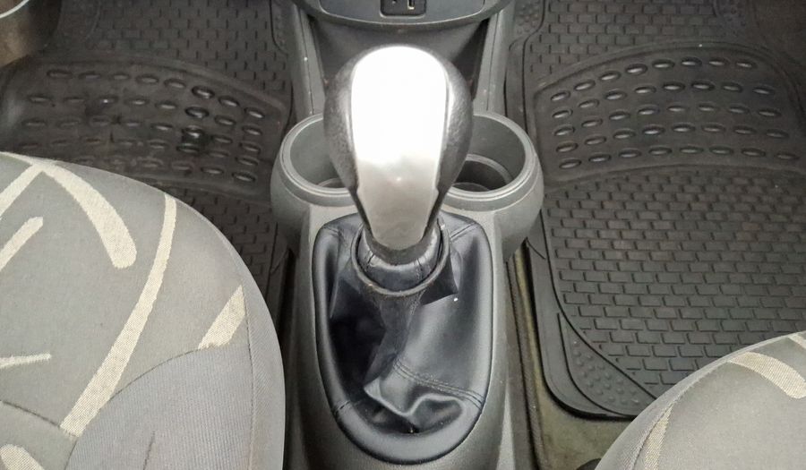 Chevrolet Spark 1.2 LT B MT Hatchback 2014