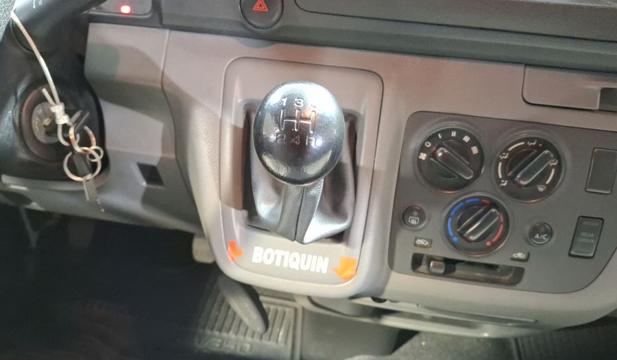 Nissan Nv350 Urvan 2.5 15 PASAJEROS AMPLIA A/A PAQ SEG/TPMS Van 2022