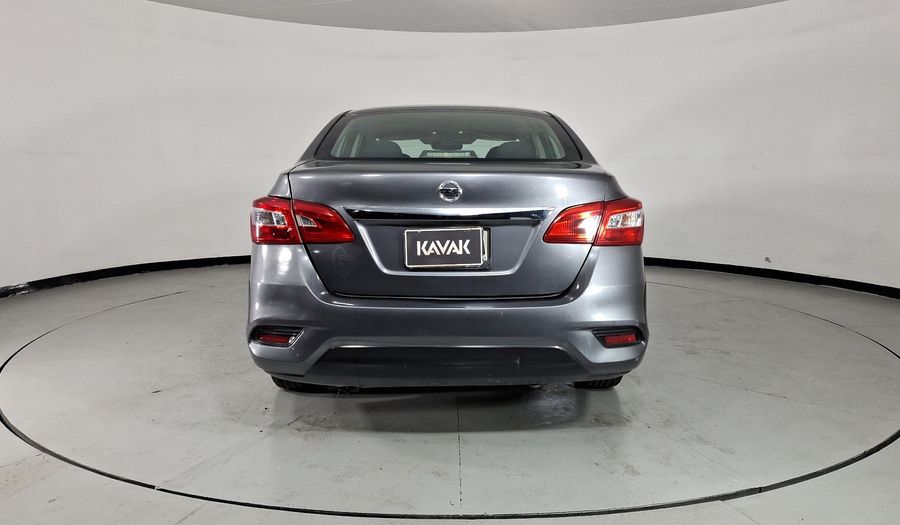 Nissan Sentra 1.8 ADVANCE MT Sedan 2017