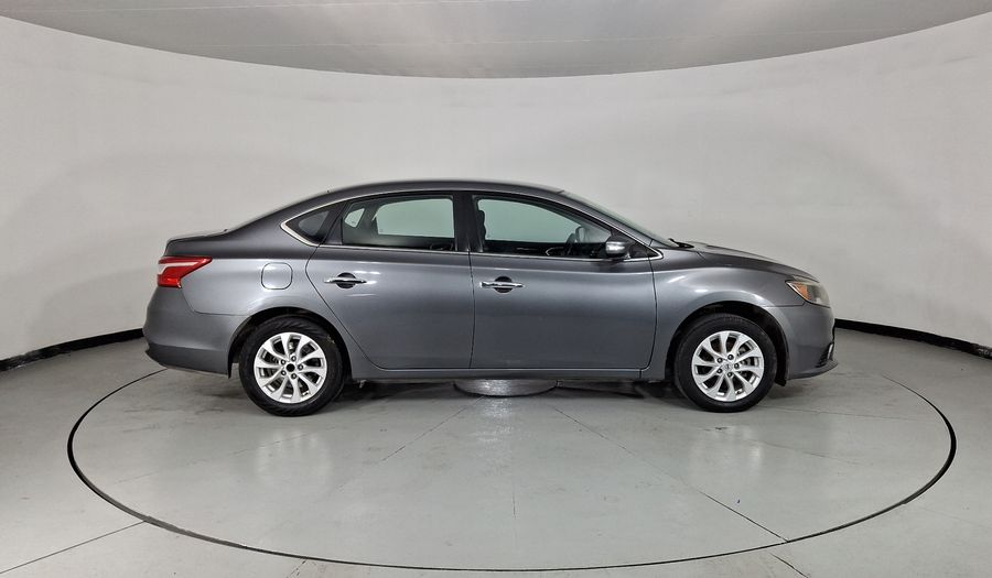 Nissan Sentra 1.8 ADVANCE MT Sedan 2017