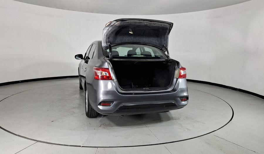 Nissan Sentra 1.8 ADVANCE MT Sedan 2017