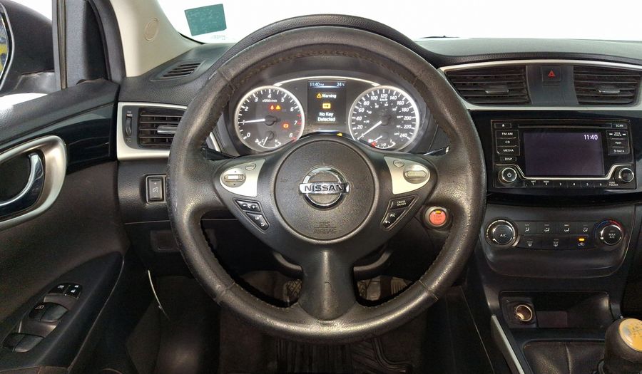 Nissan Sentra 1.8 ADVANCE MT Sedan 2017