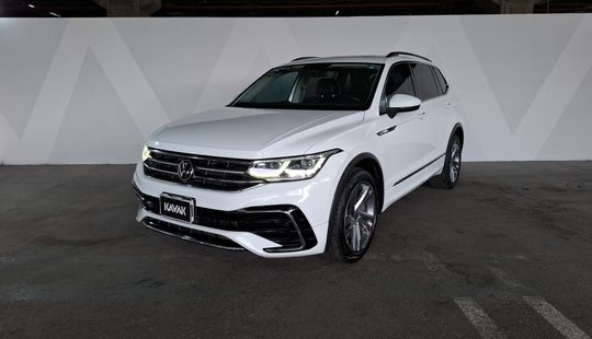 Volkswagen • Tiguan