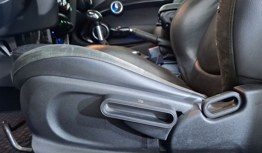 Mini Cooper S 2.0 COOPER HOT CHILI AUTO Hatchback 2018