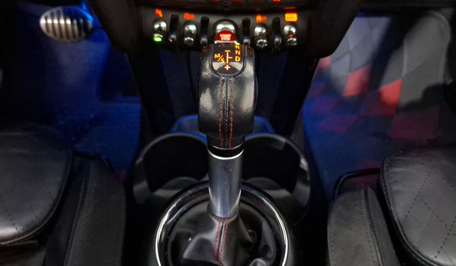 Mini Cooper S 2.0 COOPER HOT CHILI AUTO Hatchback 2018