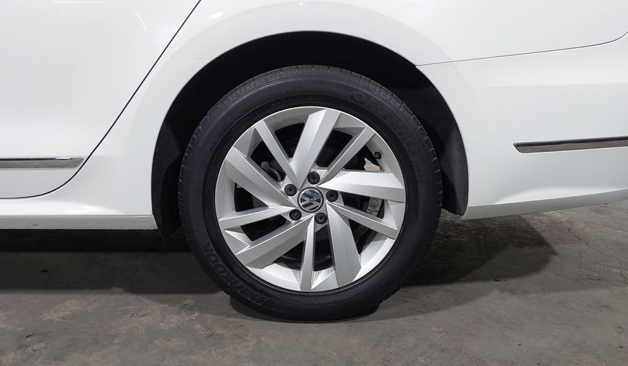 Volkswagen Passat 2.5 HIGHLINE AUTO Sedan 2018