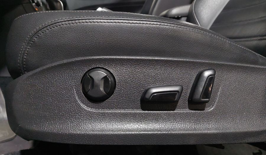 Volkswagen Passat 2.5 HIGHLINE AUTO Sedan 2018