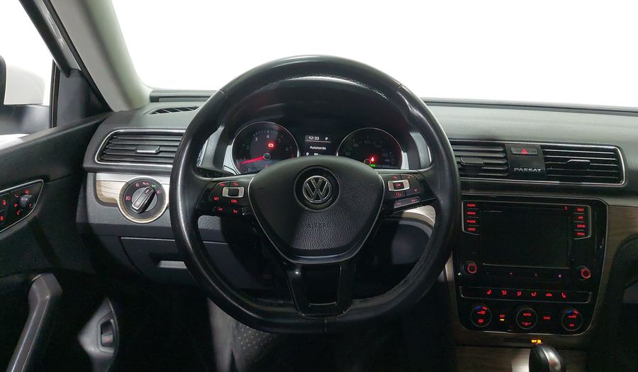 Volkswagen Passat 2.5 HIGHLINE AUTO Sedan 2018