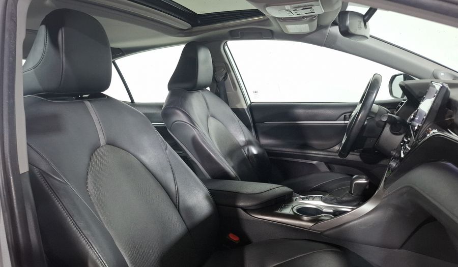 Toyota Camry 2.5 HEV XLE AUTO Sedan 2021