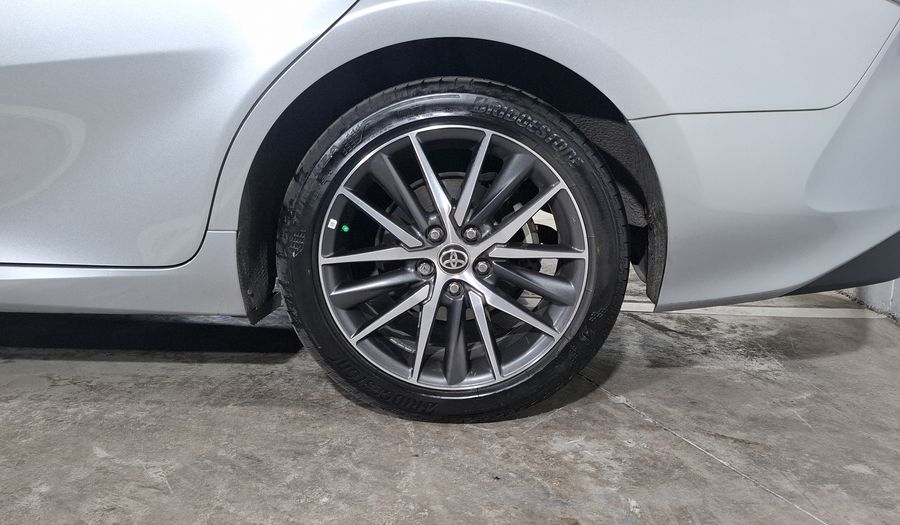 Toyota Camry 2.5 HEV XLE AUTO Sedan 2021