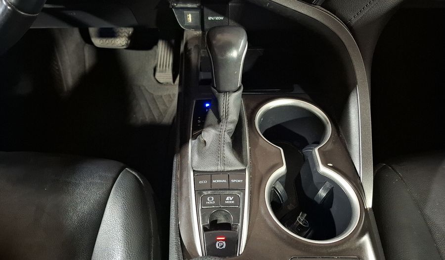 Toyota Camry 2.5 HEV XLE AUTO Sedan 2021