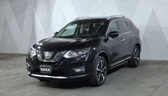 Nissan • X-Trail