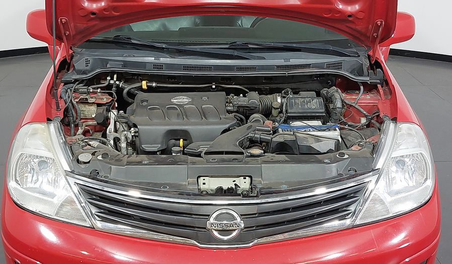 Nissan Tiida 1.8 FLEX Sedan 2013