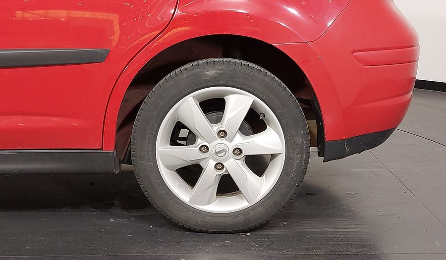 Nissan Tiida 1.8 FLEX Sedan 2013