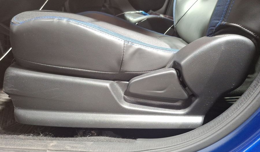 Renault Kwid 1.0 BITONO Hatchback 2025