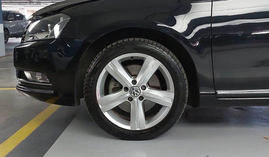 Volkswagen Passat 2.0 TSI DSG VARIANT Wagon 2013