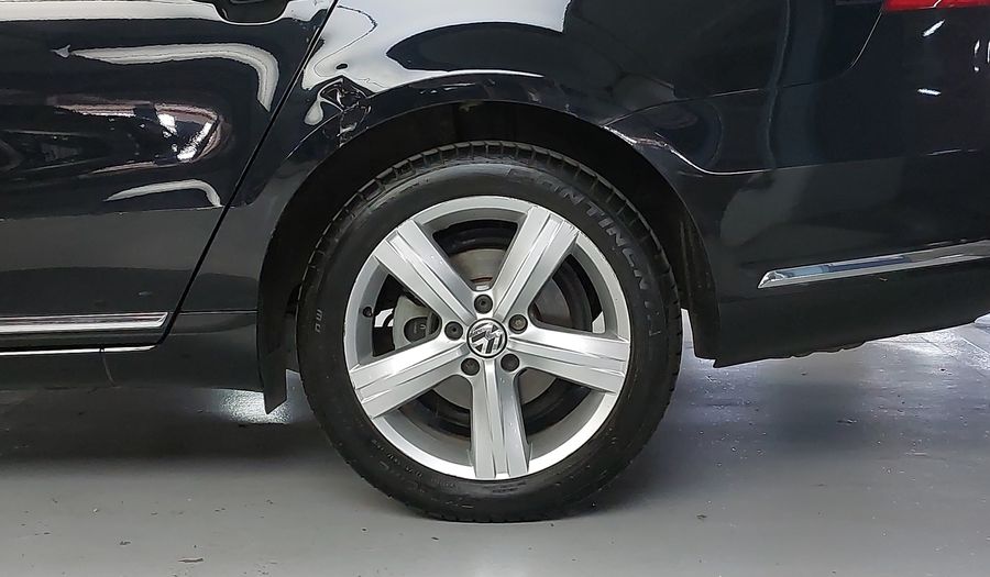 Volkswagen Passat 2.0 TSI DSG VARIANT Wagon 2013